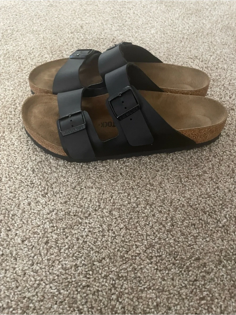Birkenstock Black arizona Sandals worn twice comes with box size 10